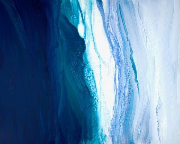 Embracing the Pantone 2020 Color of the Year: Classic Blue