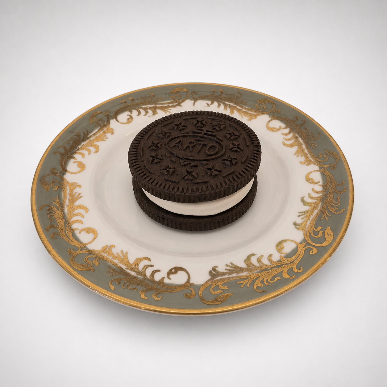 Oreo on Green & Gold Floral Plate
